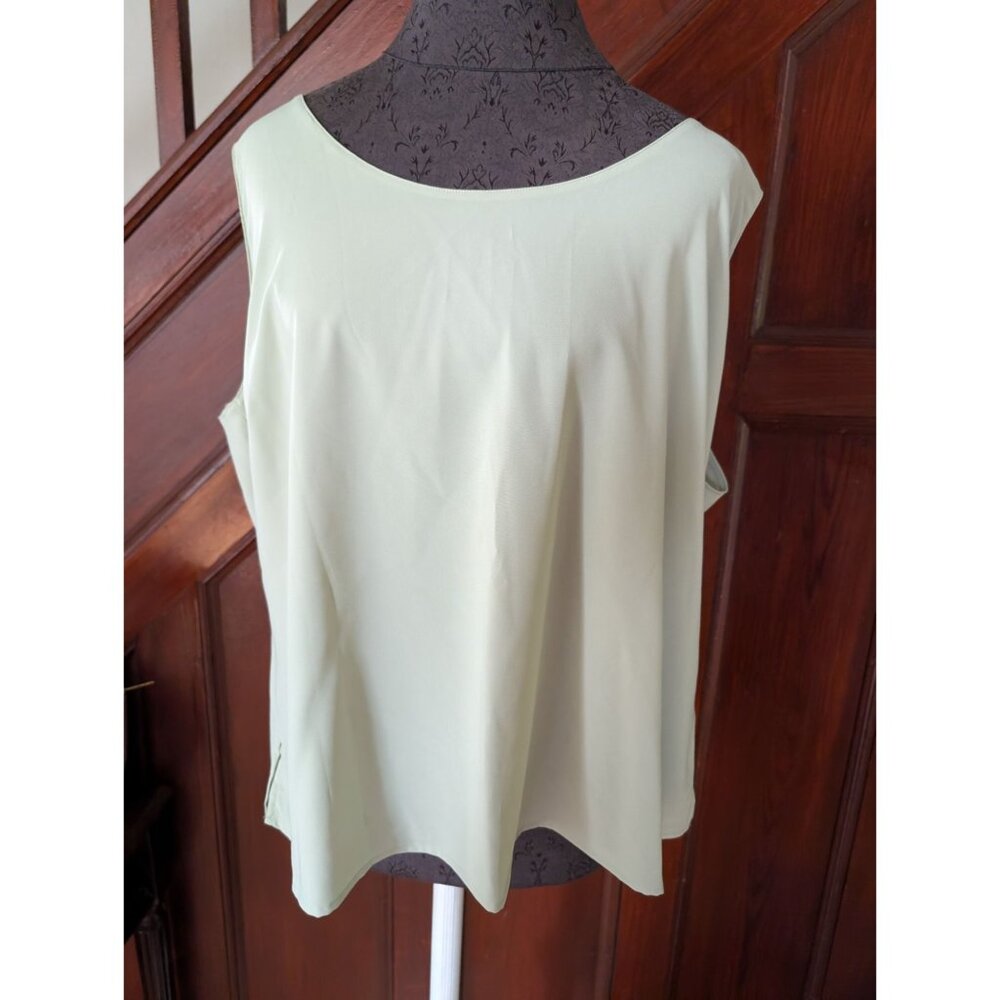 Vtg Essentials By Milano 2X Womens Light Green Sleeveless Blouse Top